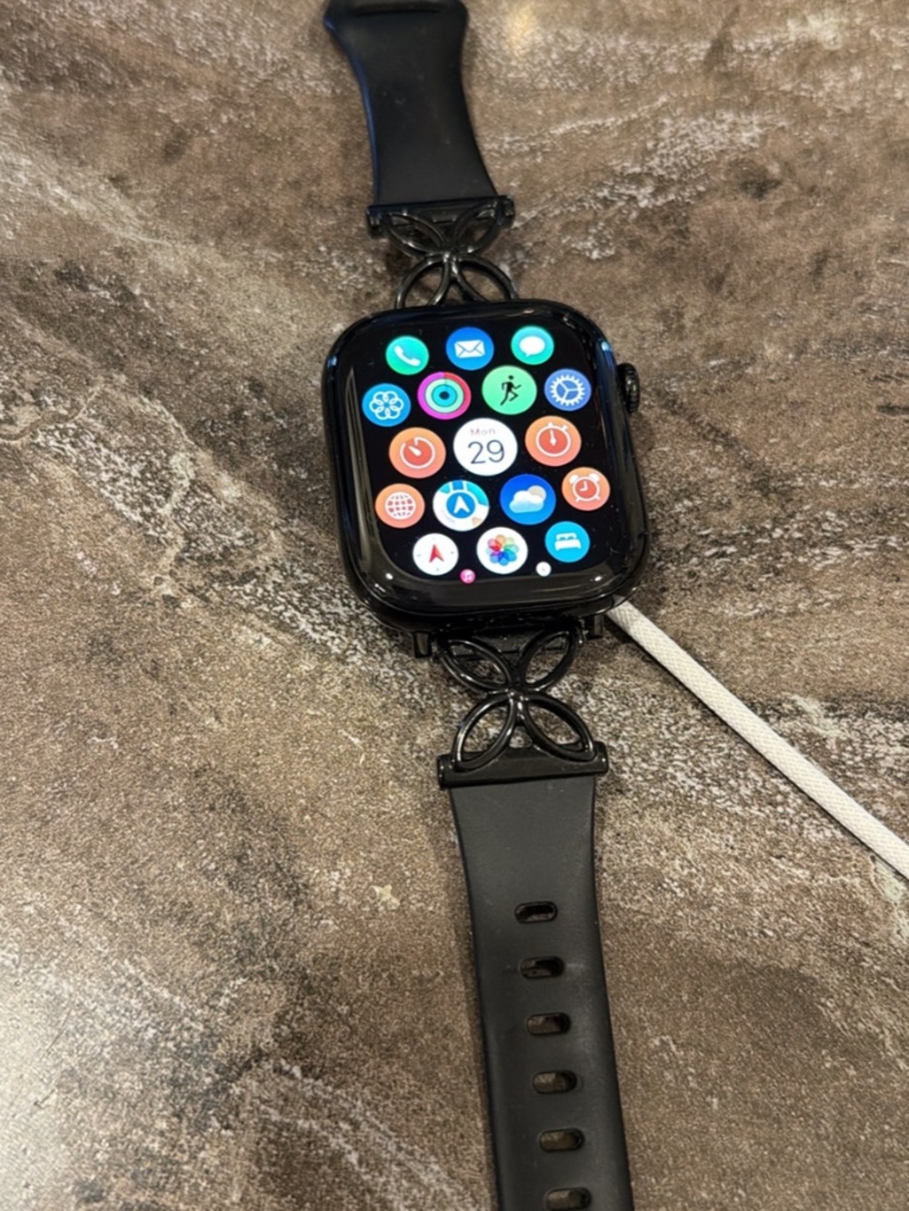Apple Watch - Picture 2 of 2